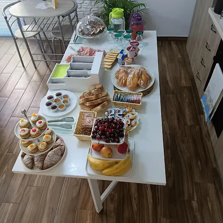 Athena Bed & Breakfast 3*