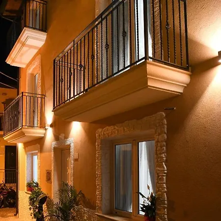 Athena Bed & Breakfast *