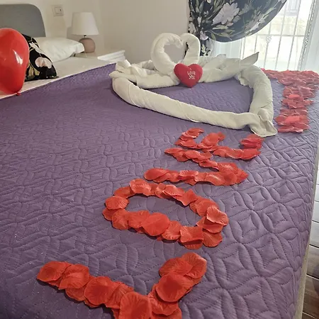Athena Bed & Breakfast *